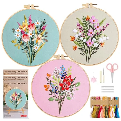 Trois bouquets sur fonds colorés — visuel de la référence